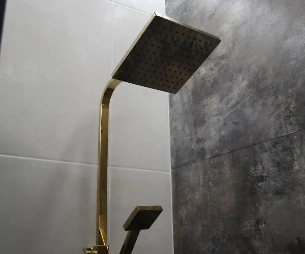 Gold Infinity ולינגראד