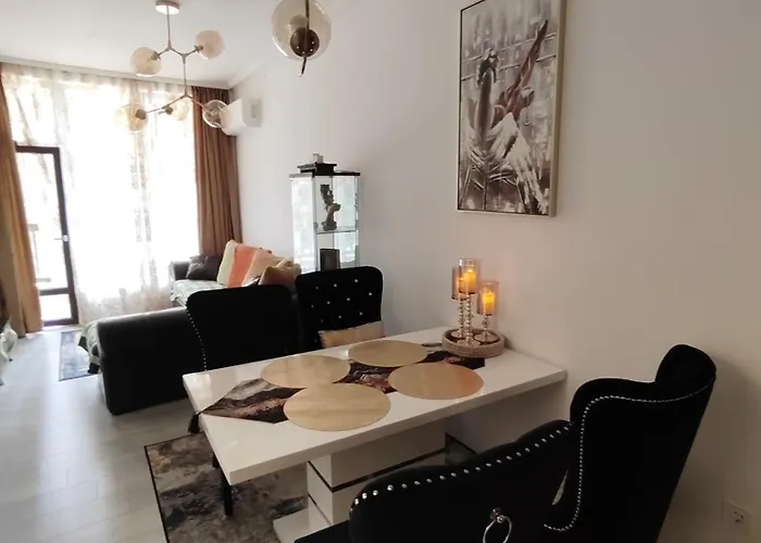 Gold Infinity דירה